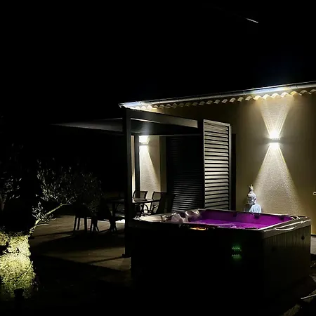 Les Oliviers Villa